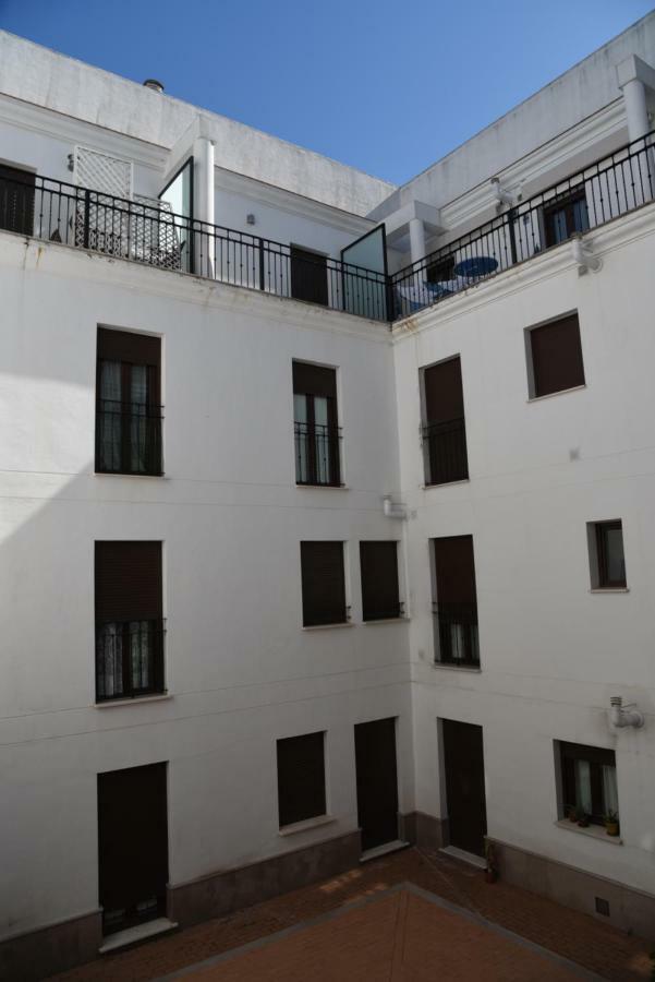 First Floor Close Macarena Church Seville Exterior photo